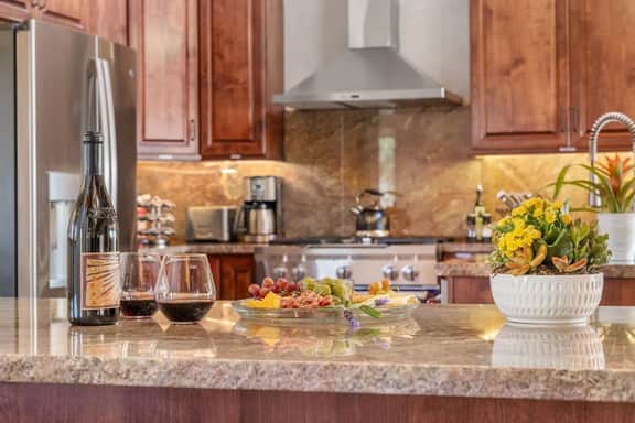 Luxe 5* Sleeps 12, Spa, Pool, EV & No Chores!